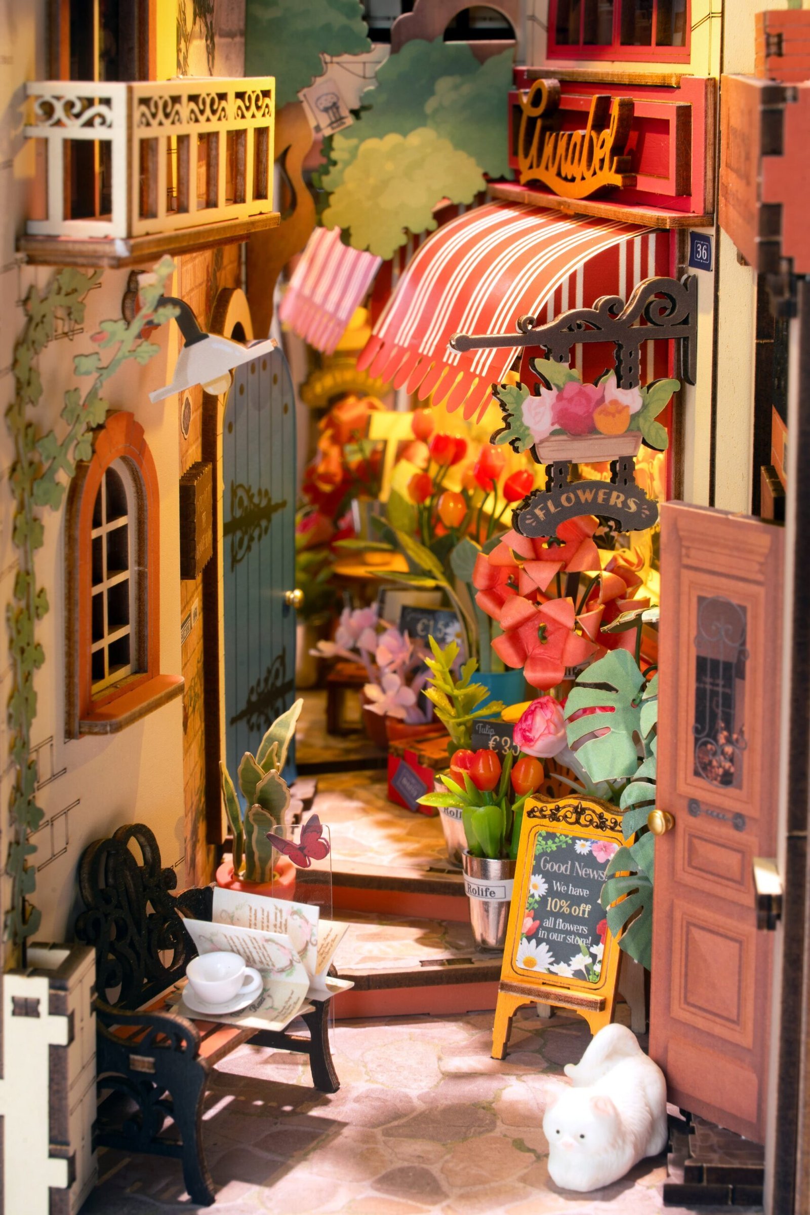 Floral Corner w/ Dust Cover Book Nook Kit - Image 4