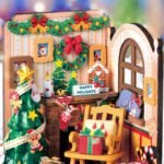 Christmas Fireplace Book Nook - Image 3