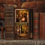 Rose Detective Agency Book Nook - Image 12